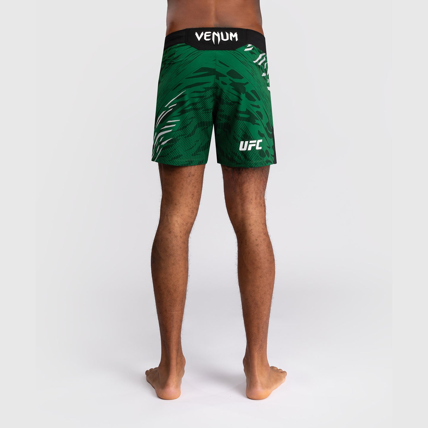 UFC Fusion by Venum Personalizzati Authentic Fight Night Shorts da Lotta per Uomo - Fit Corto - Verde