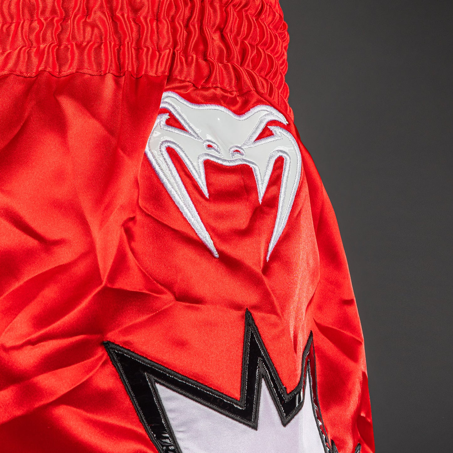 Venum Inferno 2.0 Pantaloni Muay Thai - Rosso/Bianco