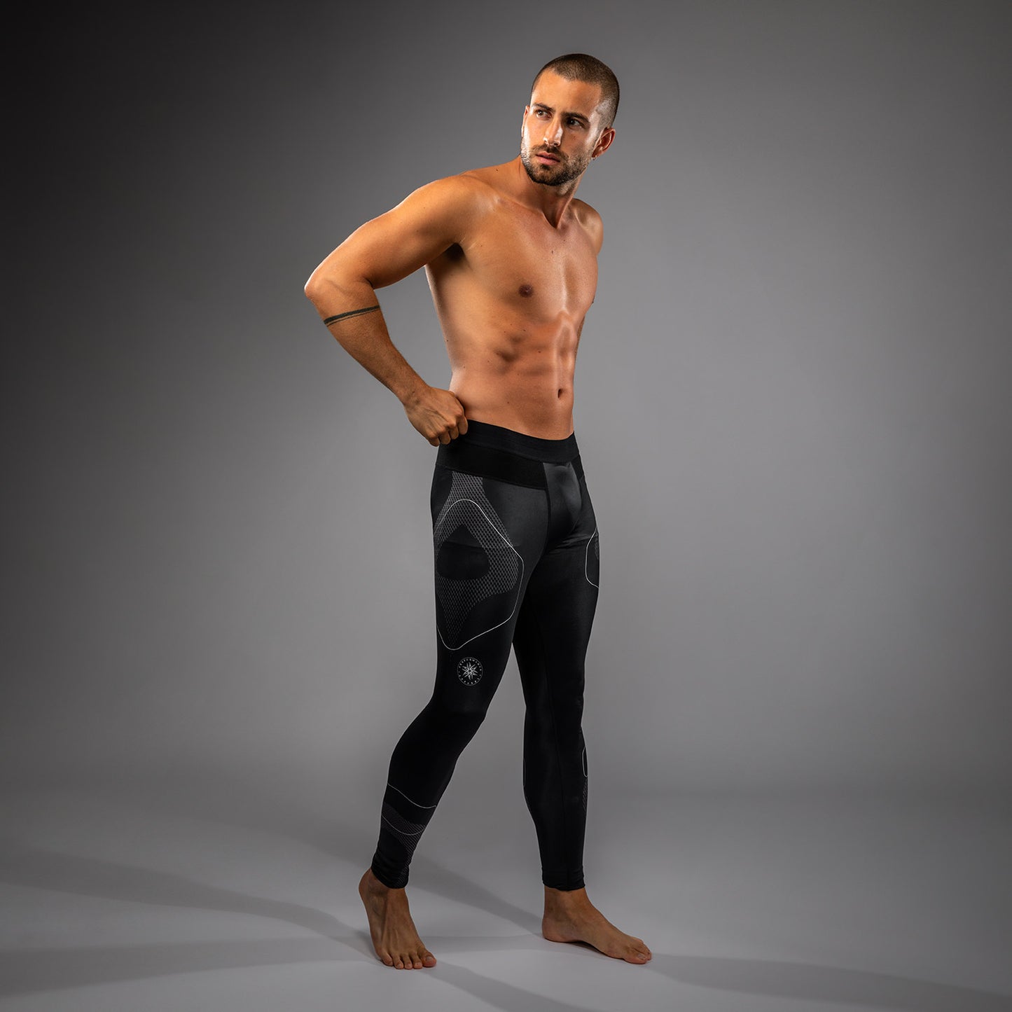 Venum Nexus Pantaloncini Compressivi – Nero/Argento