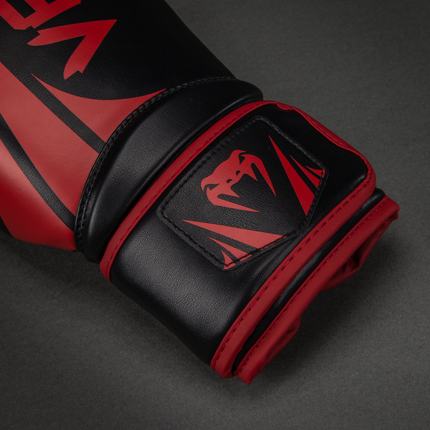 Venum Challenger 2.5 Guantoni da Boxe – Nero/Rosso