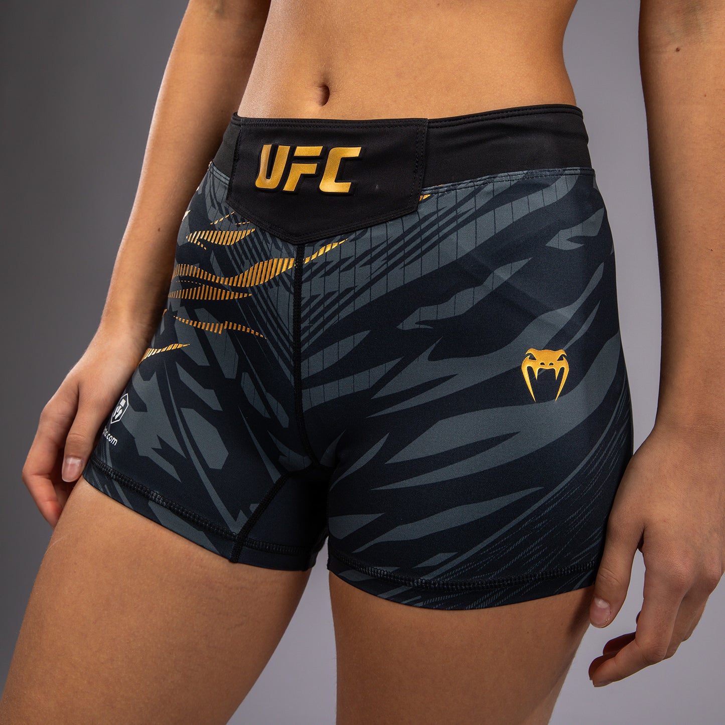UFC Fusion by Venum Authentic Fight Night Vale Tudo Shorts per Donna - Fit Corto - Champion