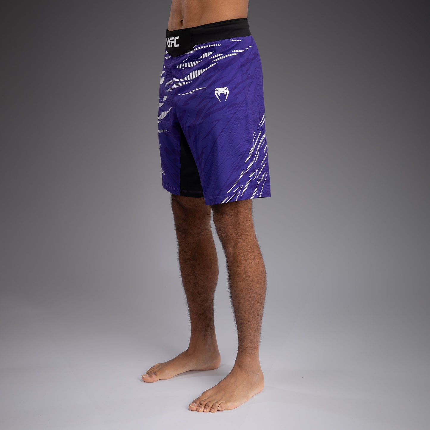 UFC Fusion by Venum Authentic Fight Night Pantaloncini da combattimento - Vestibilità lunga - Viola