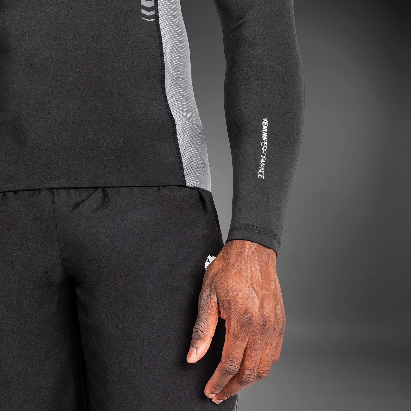 Venum Tempest Rashguard a maniche lunghe - Nero/Grigio