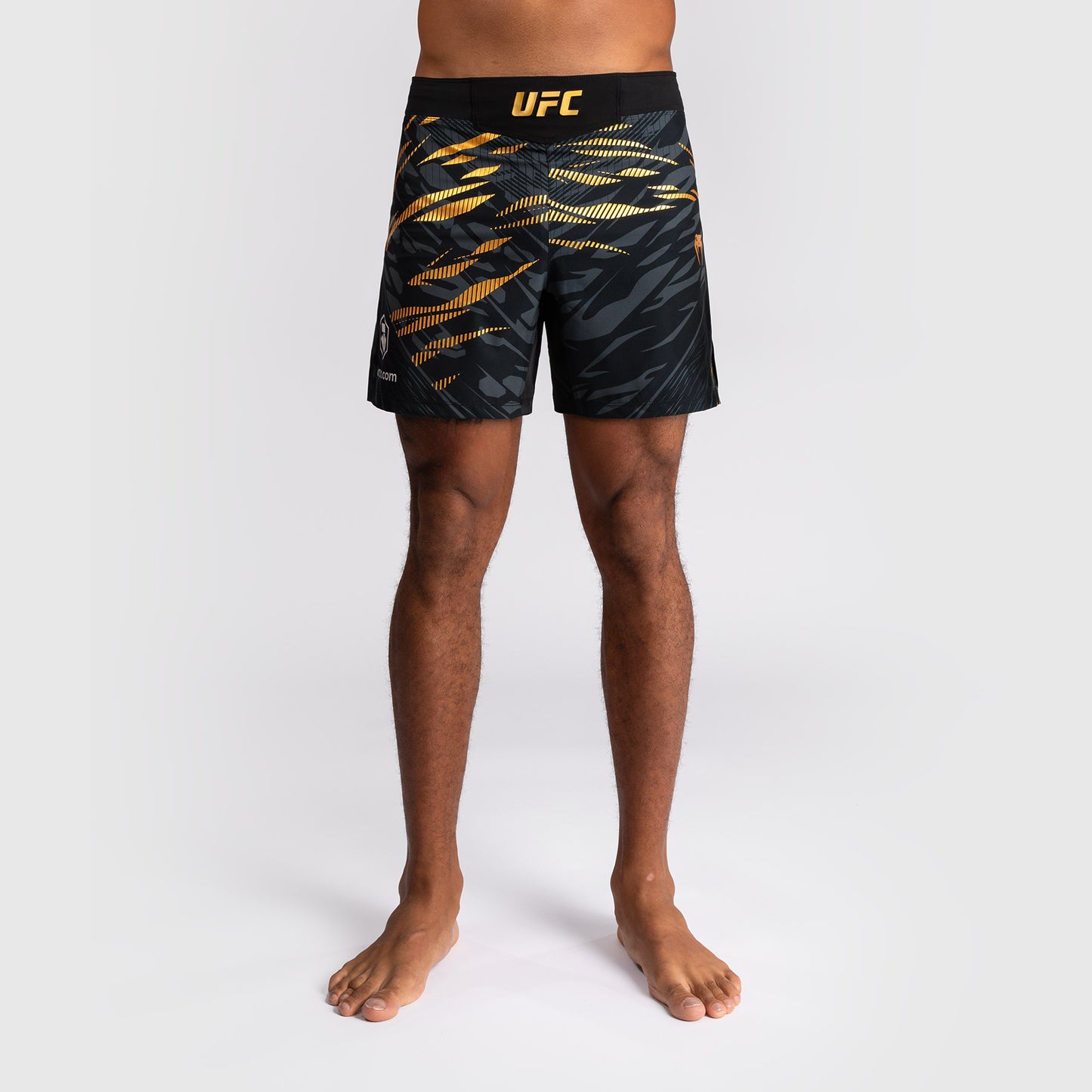 UFC Fusion by Venum Personalizzati Authentic Fight Night Shorts da Lotta per Uomo - Fit Corto - Campione