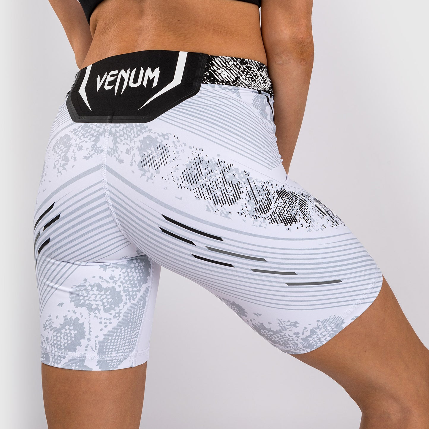 UFC Adrenaline by Venum Authentic Fight Night Pantaloncini Vale Tudo da Donna - Vestibilità Lunga - Bianco