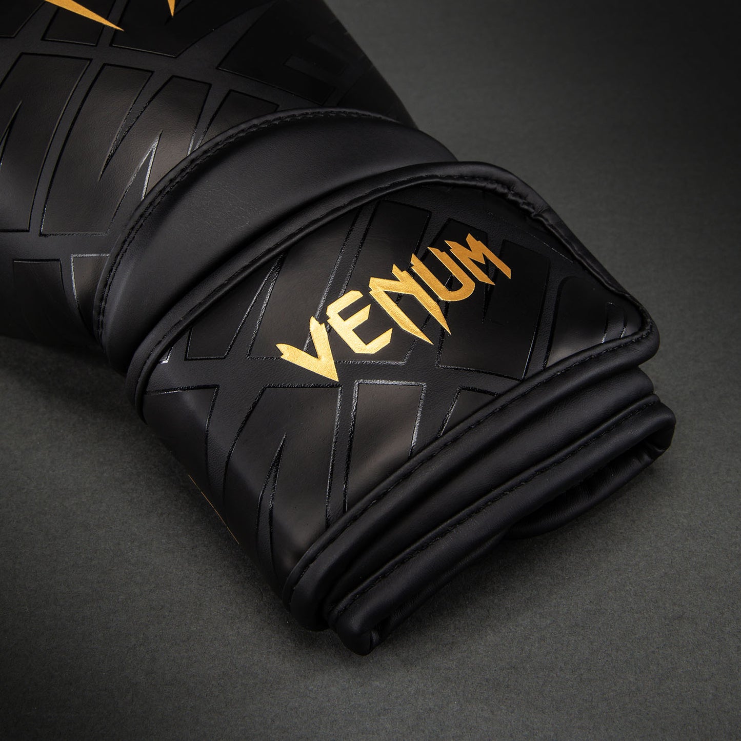 Venum Contender 1.5 XT 3D Guantoni da boxe – Nero/Oro