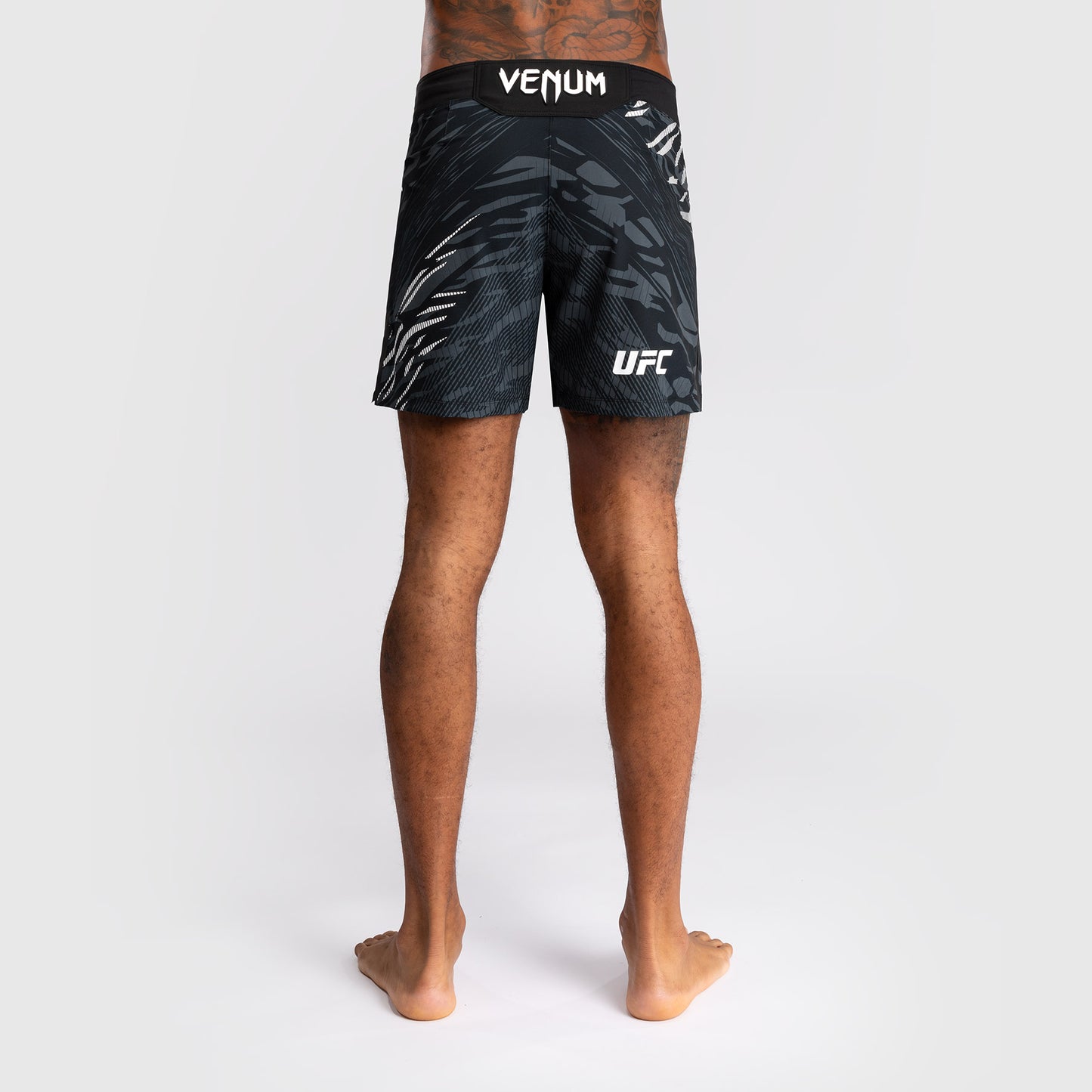 UFC Fusion by Venum Personalizzati Authentic Fight Night Shorts da Lotta per Uomo - Fit Corto - Nero