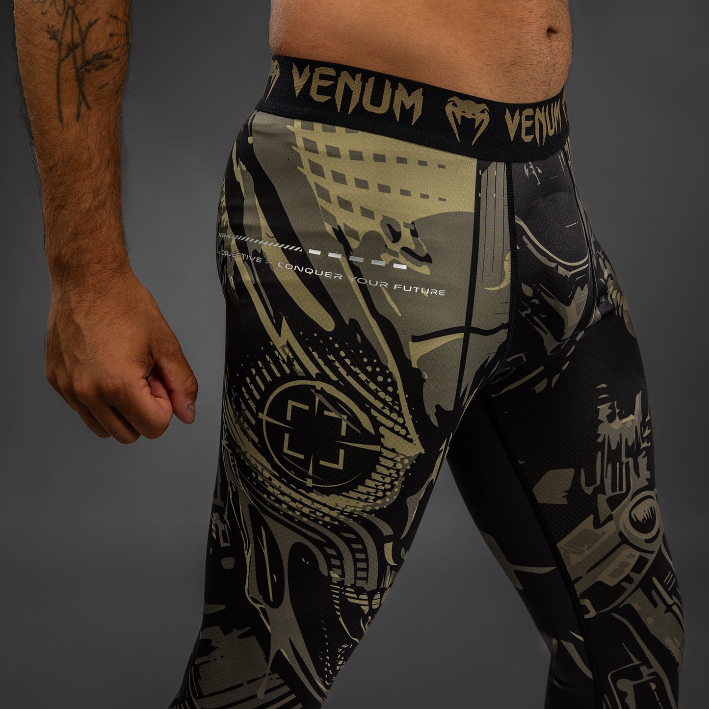 Venum Invader Spats - Nero/Sabbia