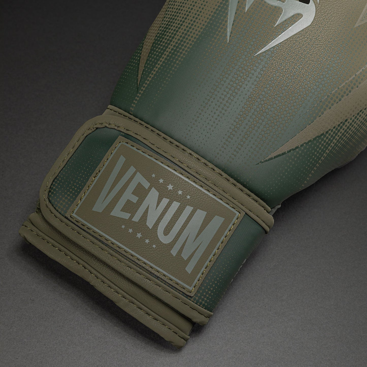 Venum Stealth Guantoni da boxe – Kaki/ Verde Scuro