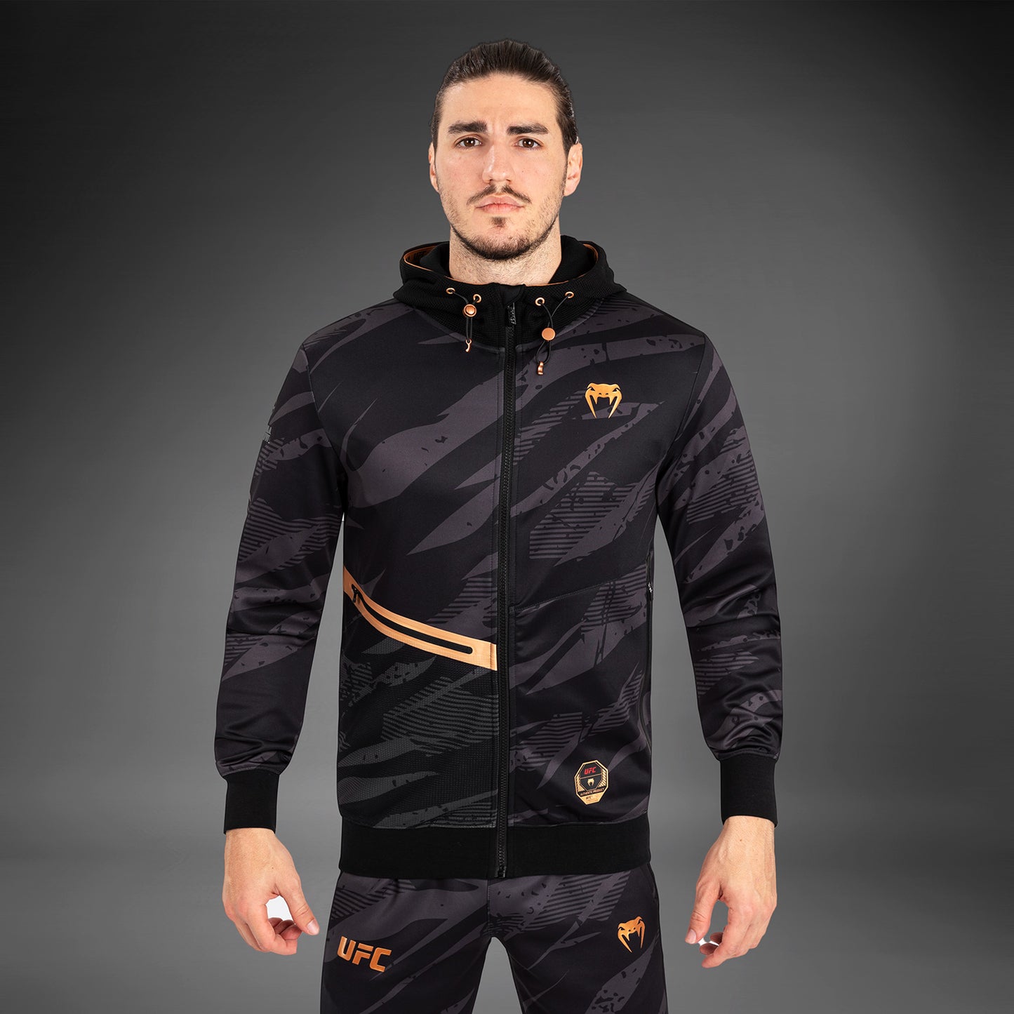 UFC Adrenaline by Venum Fight Week Felpa Con Cappuccio e zip da Uomo - Urban Camo
