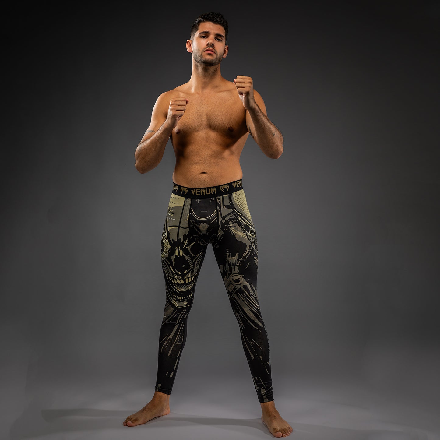 Venum Invader Spats - Nero/Sabbia