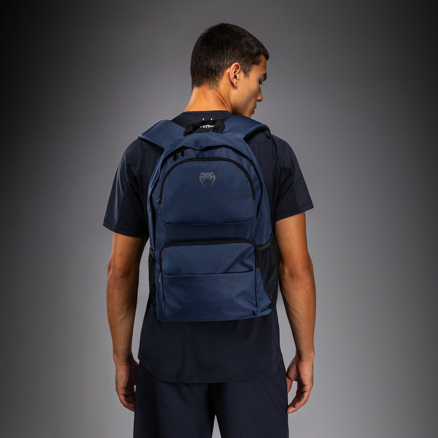 Venum Essential Borsa Sportiva (24 L) - Blu Navy