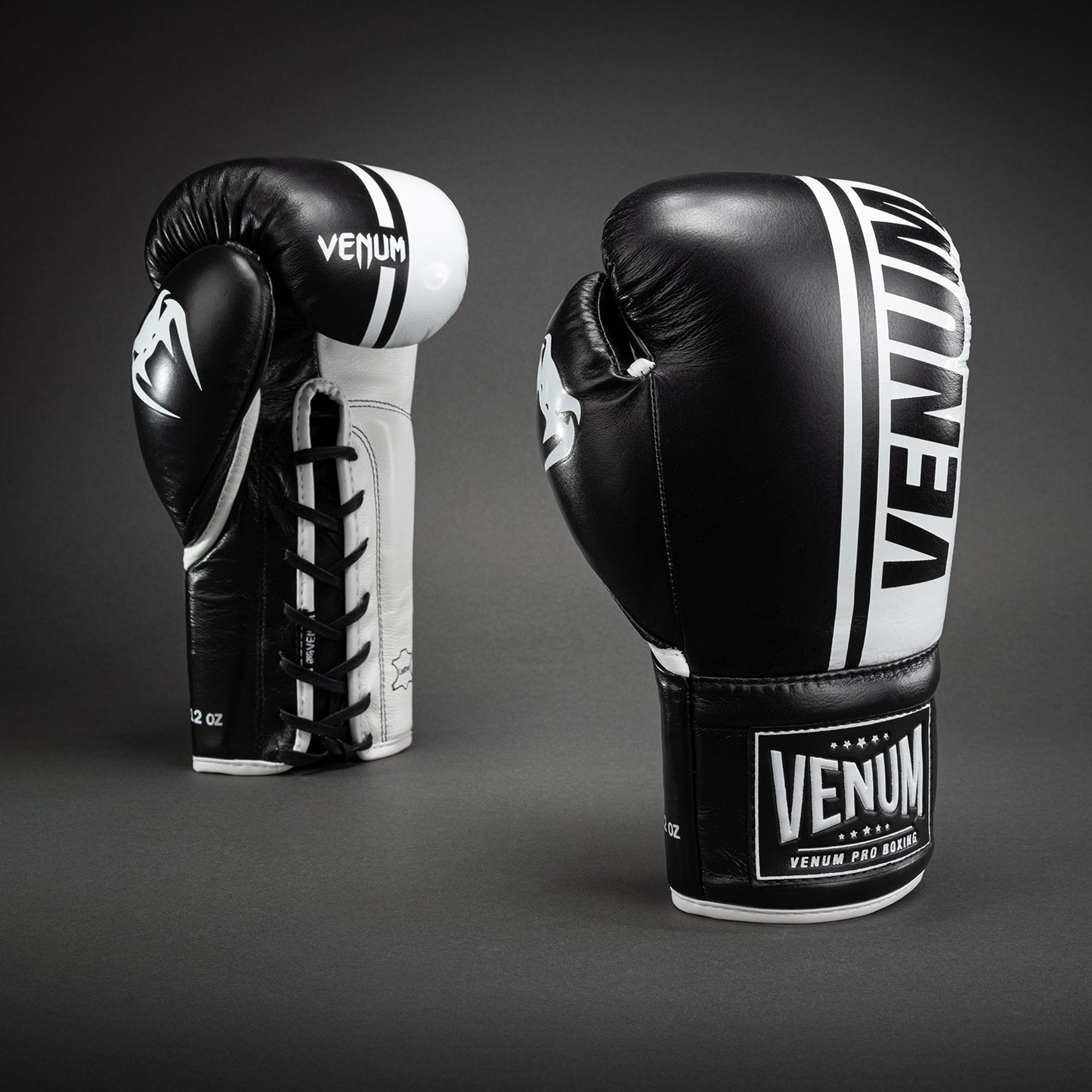 Guantoni da boxe Venum Shield Pro con lacci - Nero/Bianco