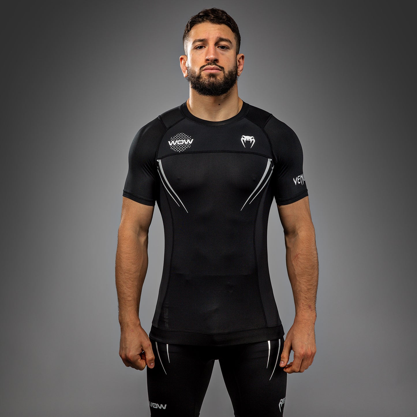 Venum x WOW FC Maglietta a Maniche Corte Rashguard - Nero/ Grigio Argento
