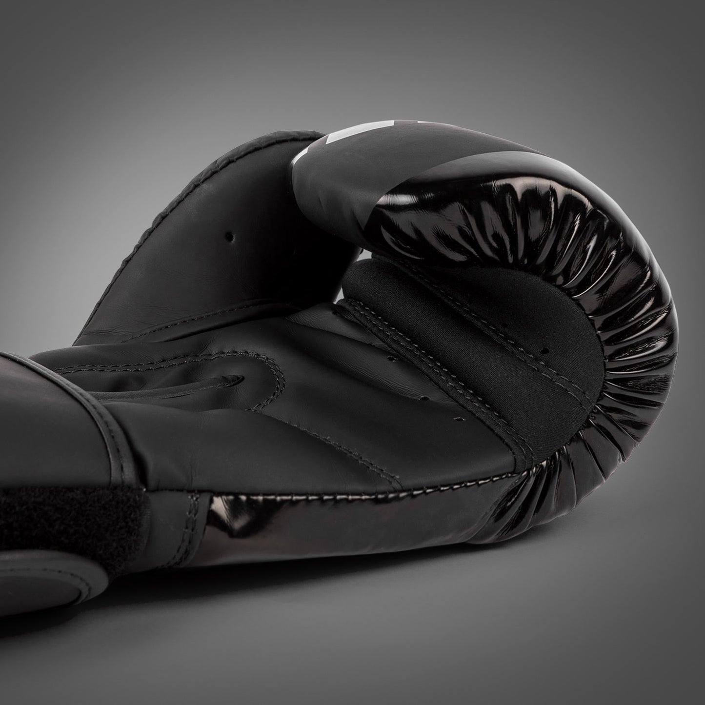 Venum Challenger 3.0 Guantoni da boxe Shockwave – Nero