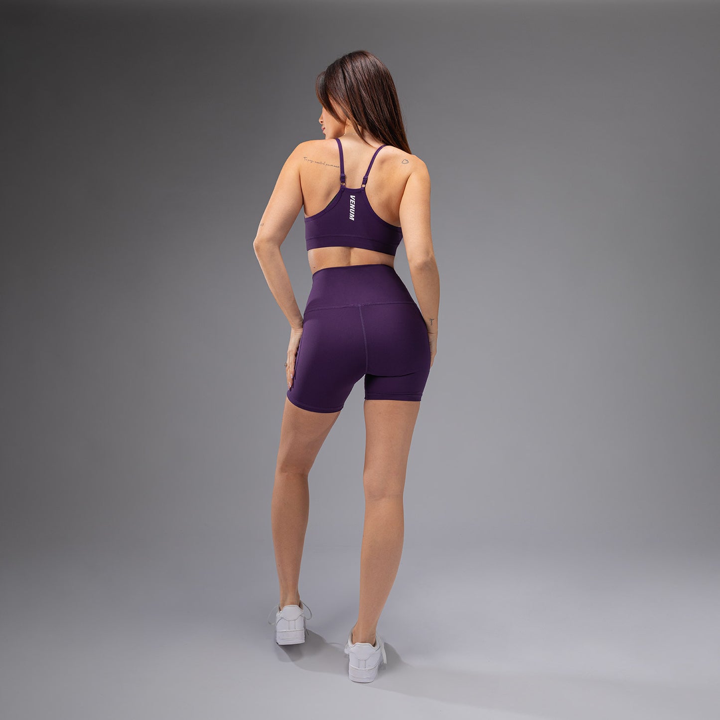 Venum Essential Bike Shorts da Donna - Viola Scuro