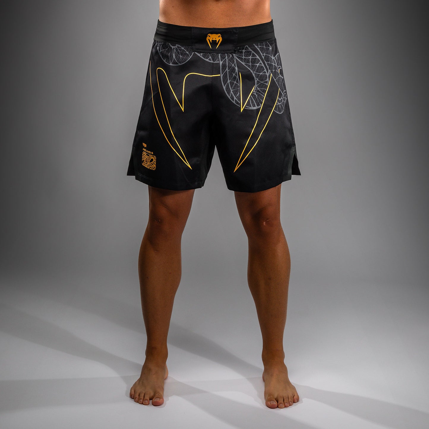 Venum Serpenti Pantaloncini da combattimento – Nero/Argento/Oro