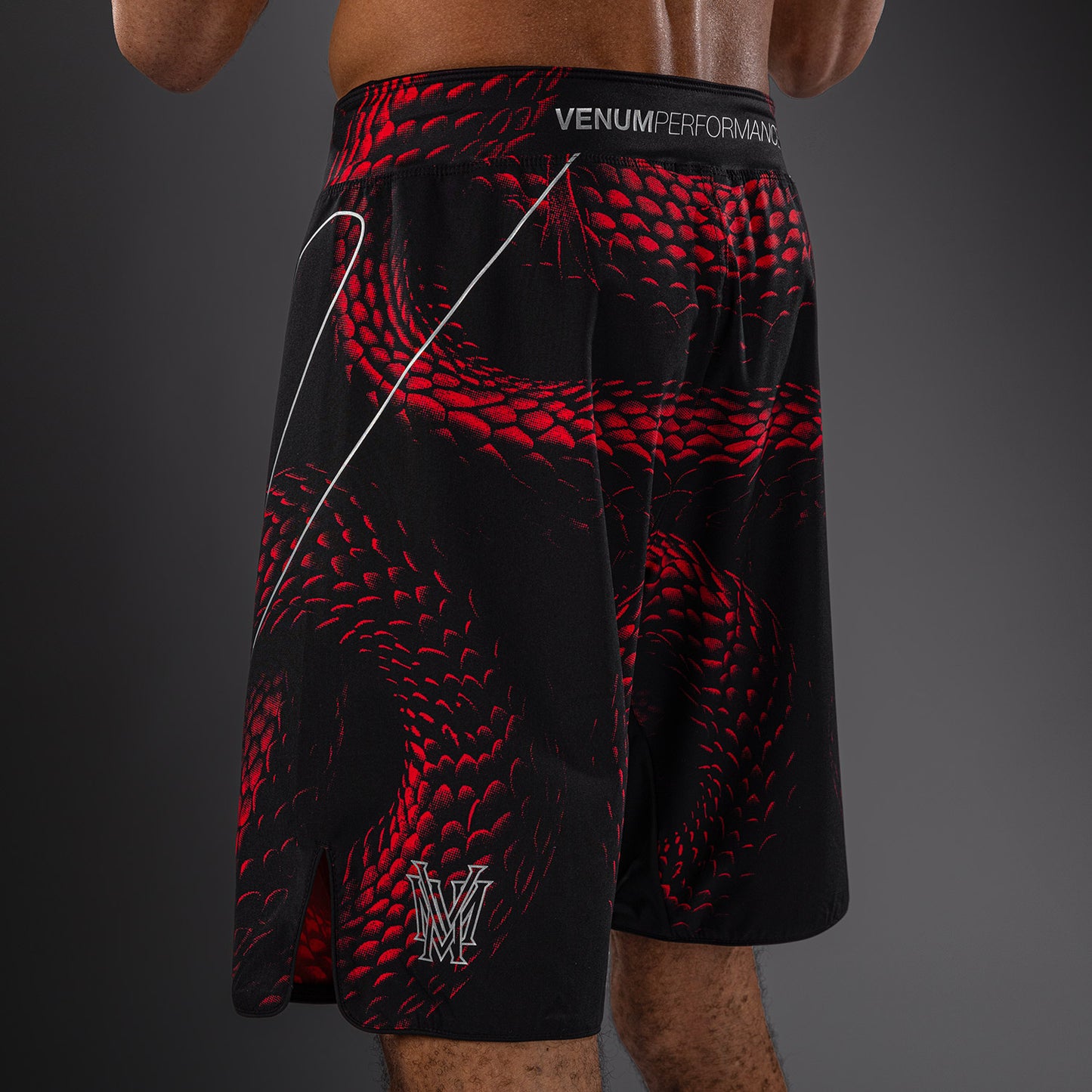 Venum Matupa Pantaloncini da Combattimento - Nero/Rosso/Argento