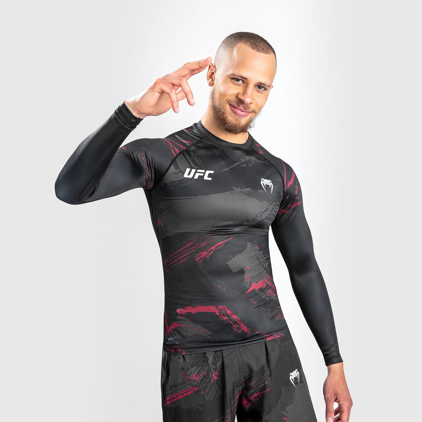 T-shirt a compressione UFC Venum Authentic Fight Week 2.0 - Maniche lunghe - nero/rosso