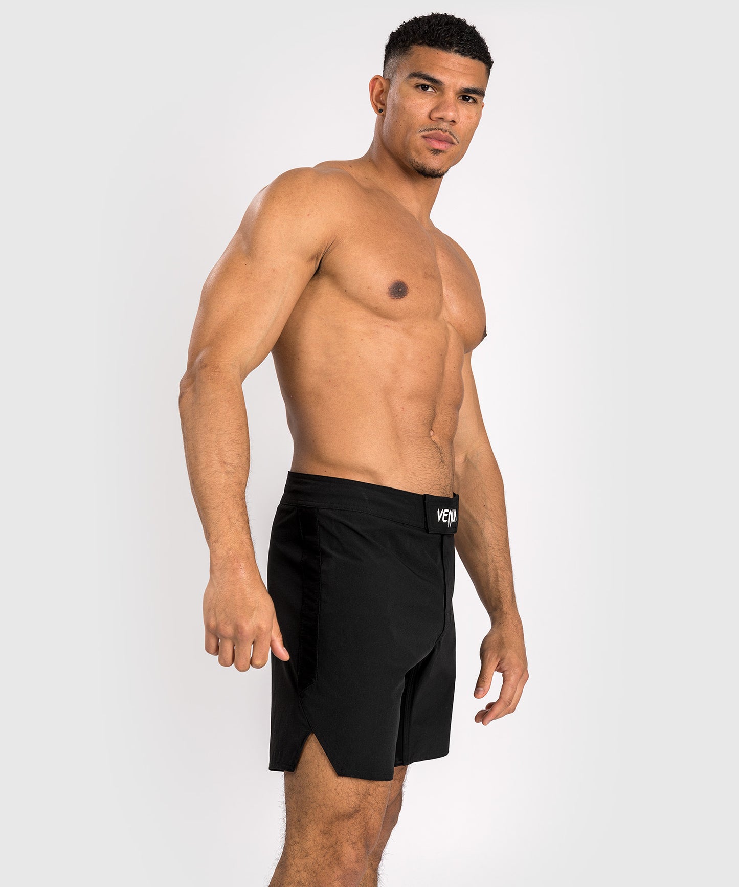 Venum Contender Pantaloncini da combattimento da uomo - Nero/Bianco