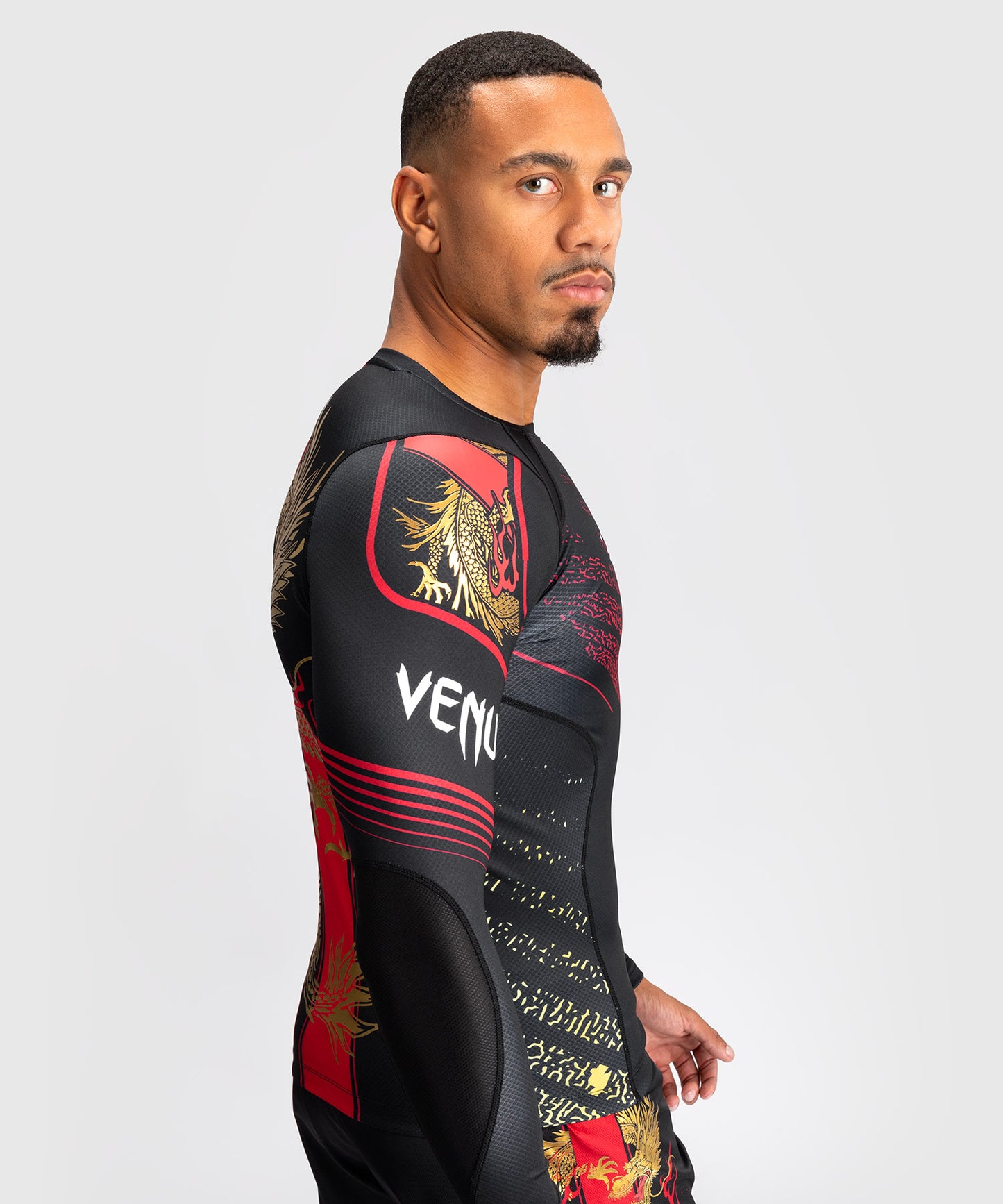 Venum x TEKKEN 8 - Marshall Law Rashguard - Nero/Rosso/Oro