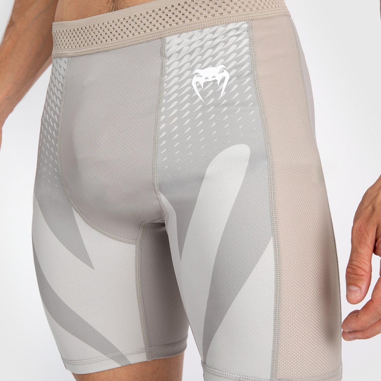Venum Attack Short da Vale Tudo da Uomo - Sabbia