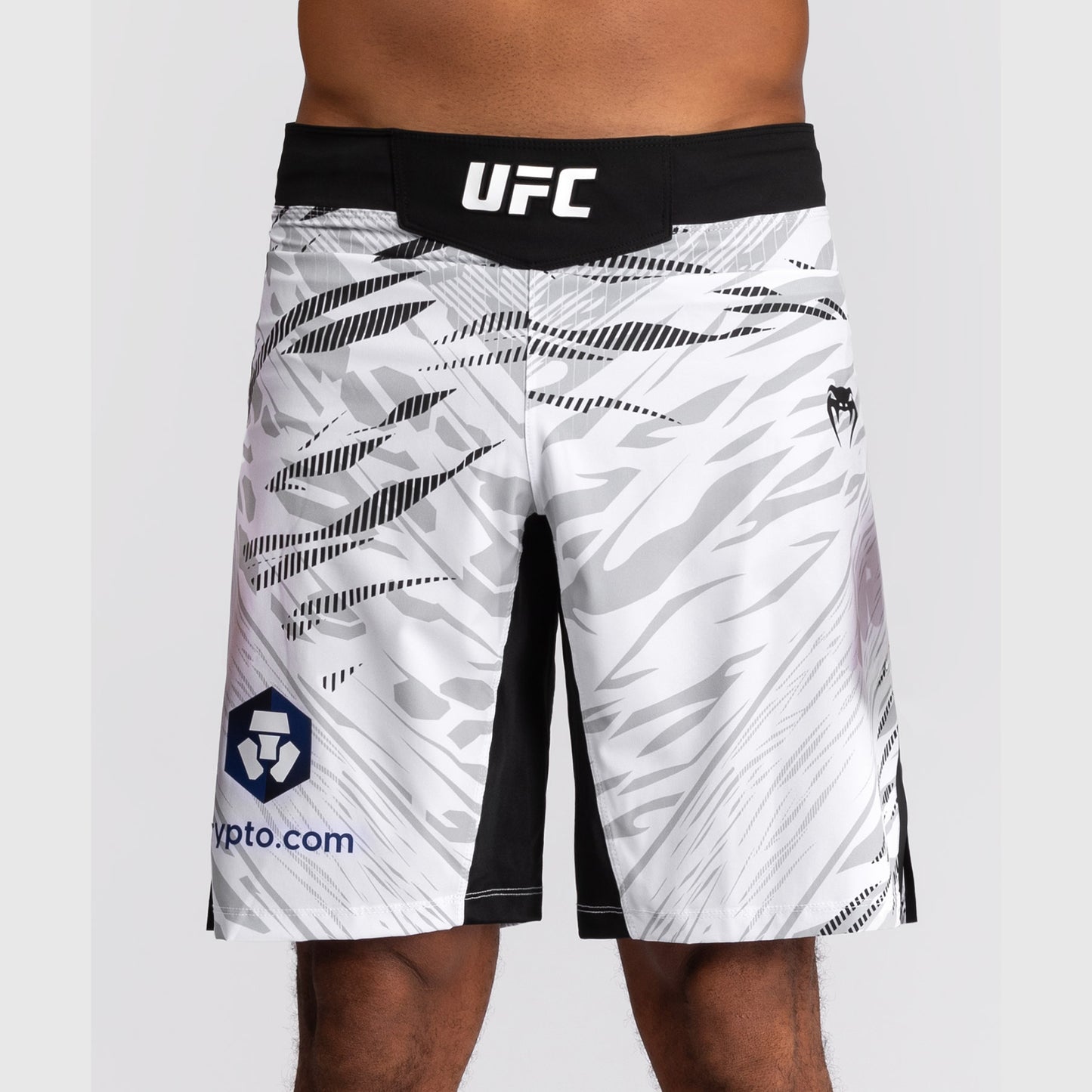UFC Fusion by Venum Personalizzati Authentic Fight Night Shorts da Lotta per Uomo - Fit Largo - Bianco