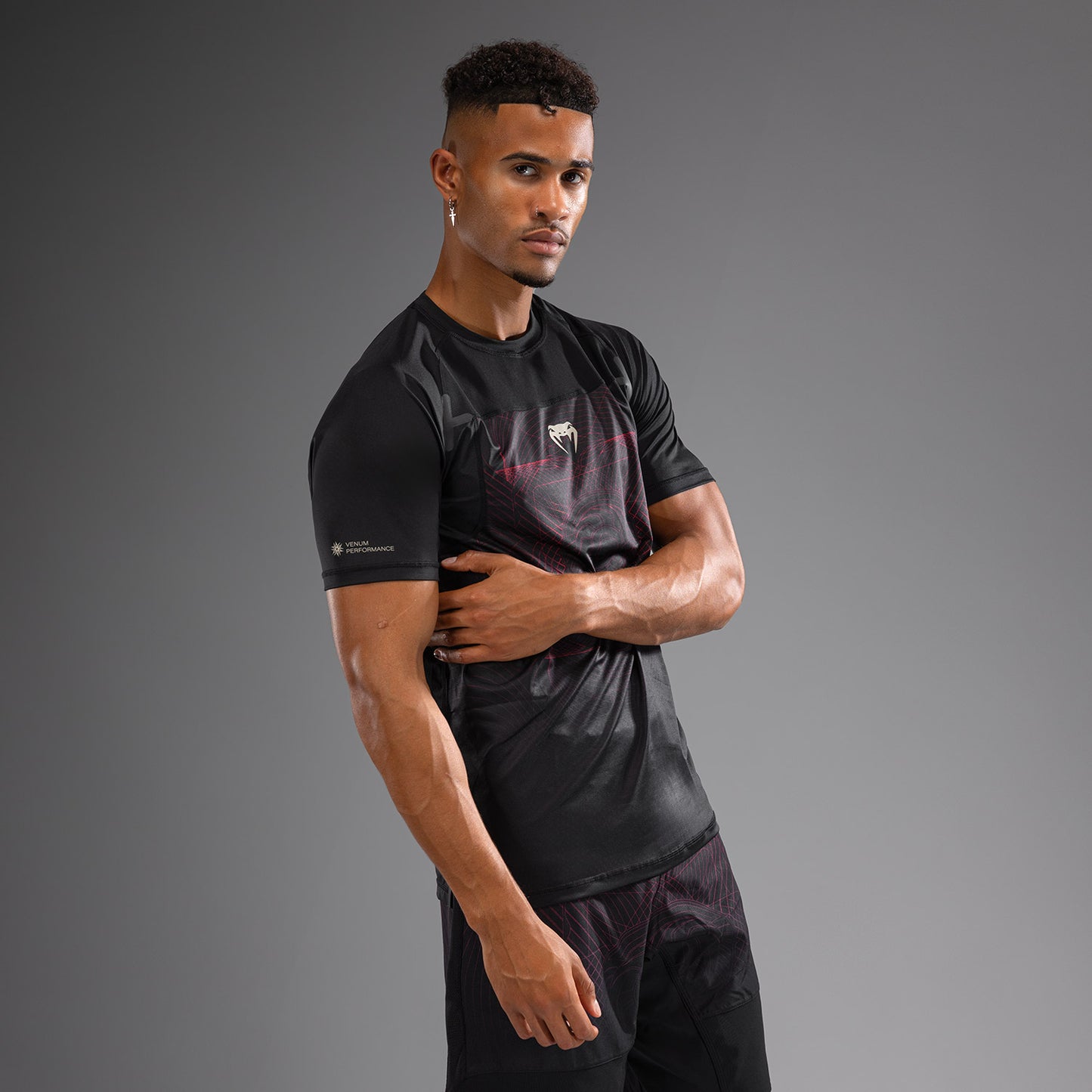 Venum G-Fit Air Maglietta Uomo Dry-Tech - Nero Profondo/Rosso Fuoco