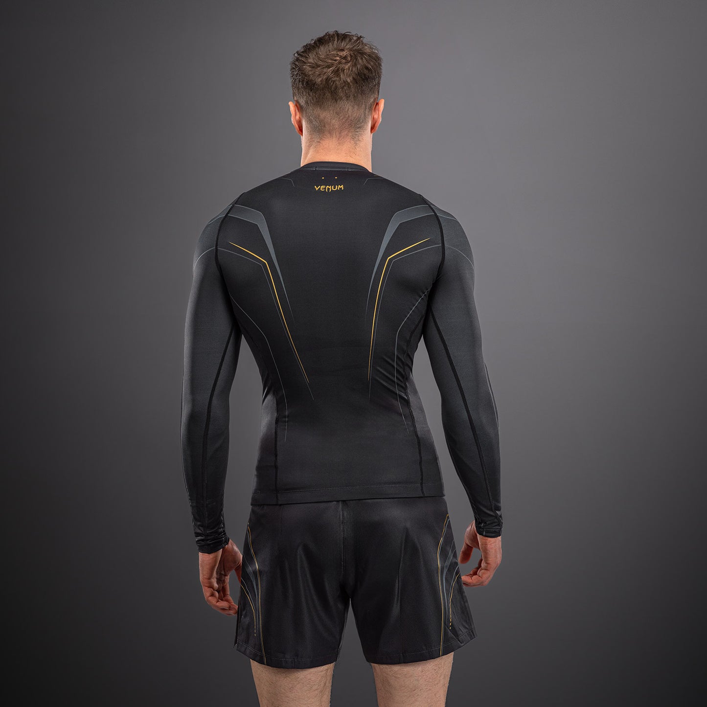 Venum Streamline Rashguard a Maniche Lunghe – Nero/Oro