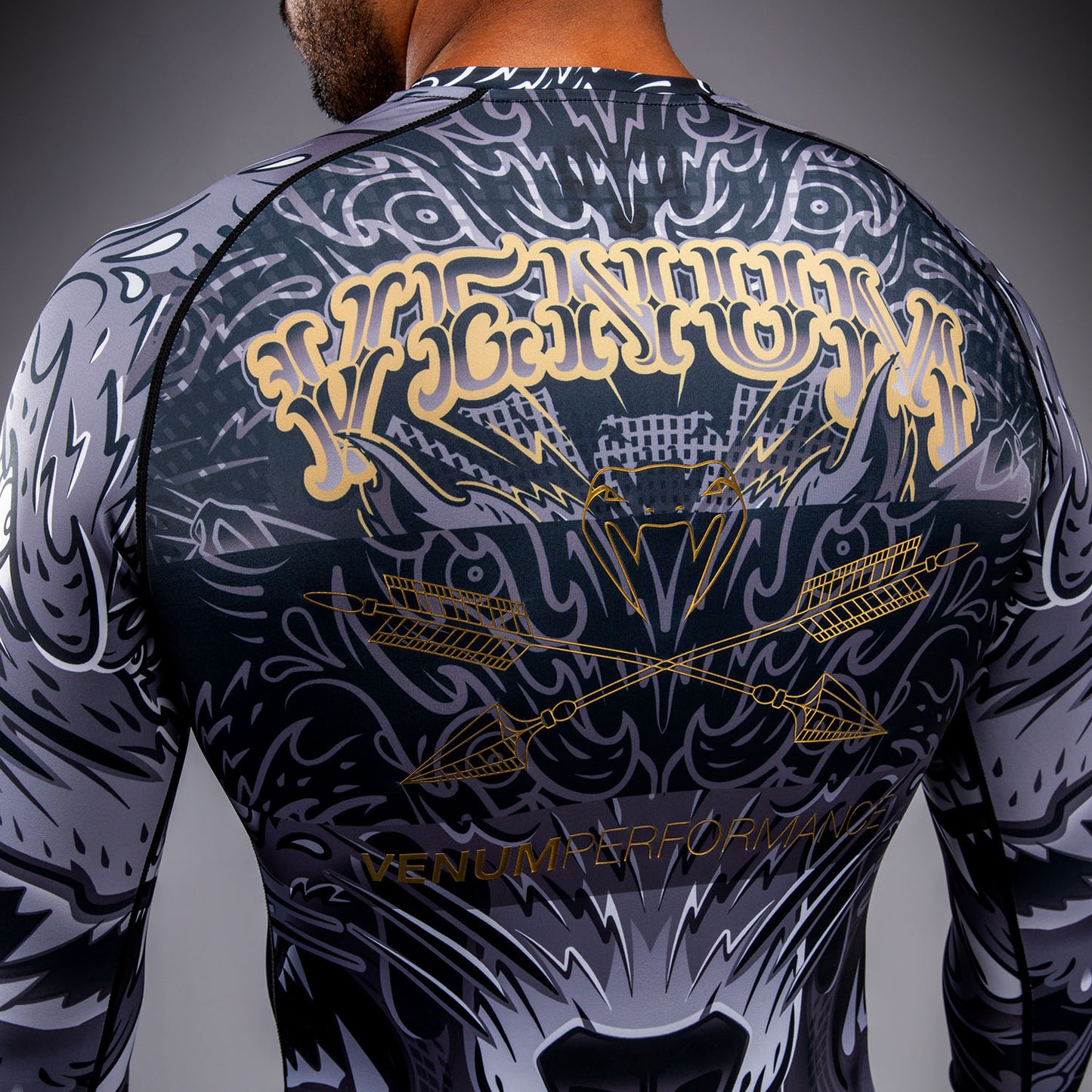 Venum Wolf Atak Rashguard a Maniche Lunghe – Nero/Grigio