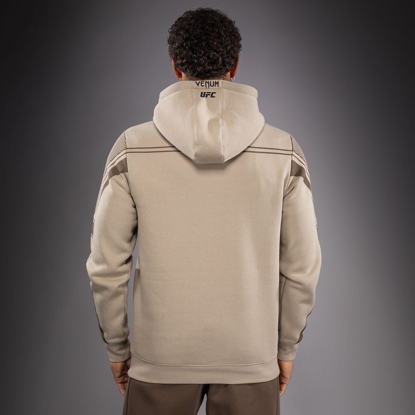 Venum UFC Unity by Venum Authentic Fight Week Felpa con Cappuccio da Uomo - Sabbia