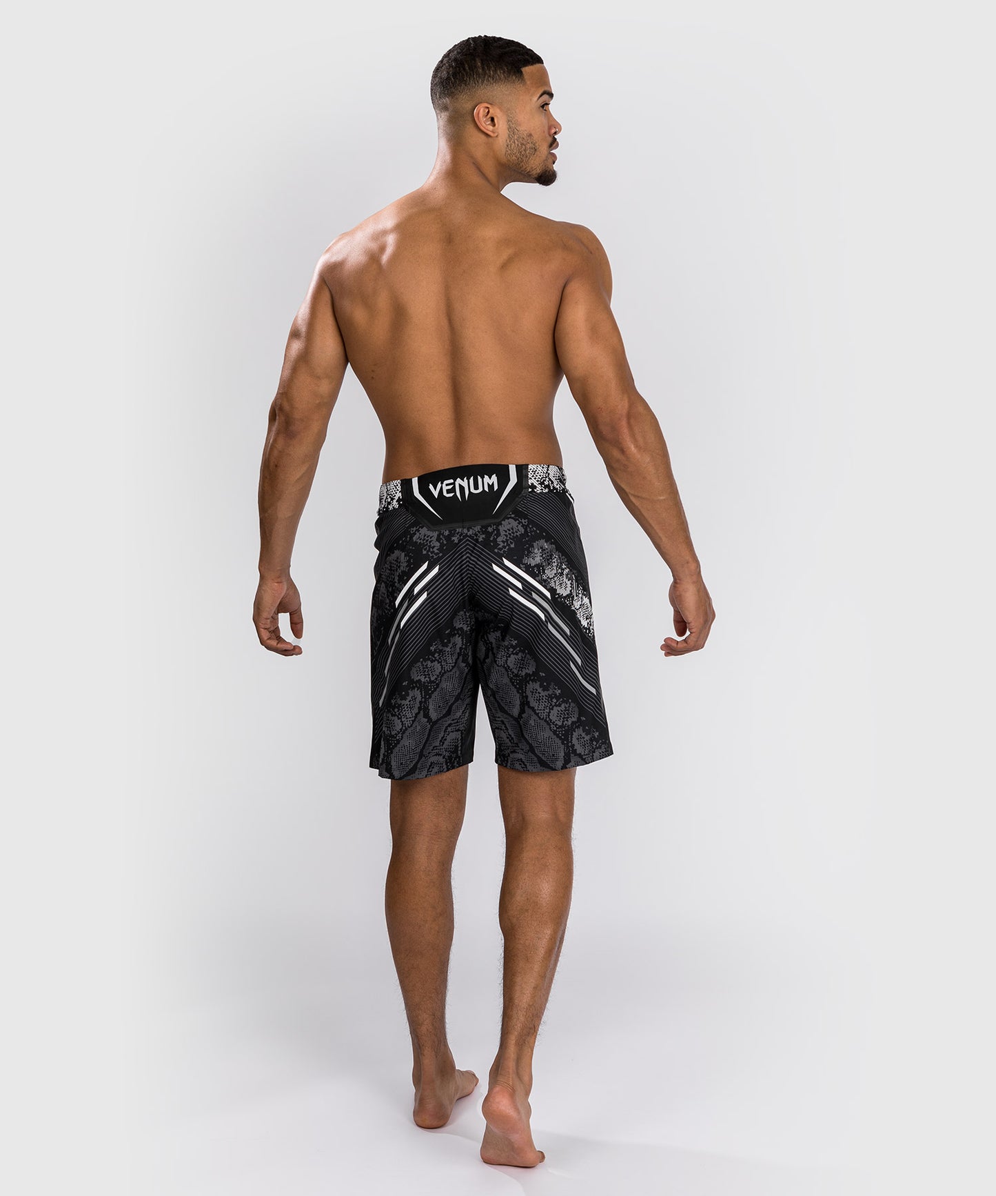 Pantaloncini da combattimento UFC Adrenaline by Venum personalizzati Authentic Fight Night - Uomo - Taglio lungo - Nero