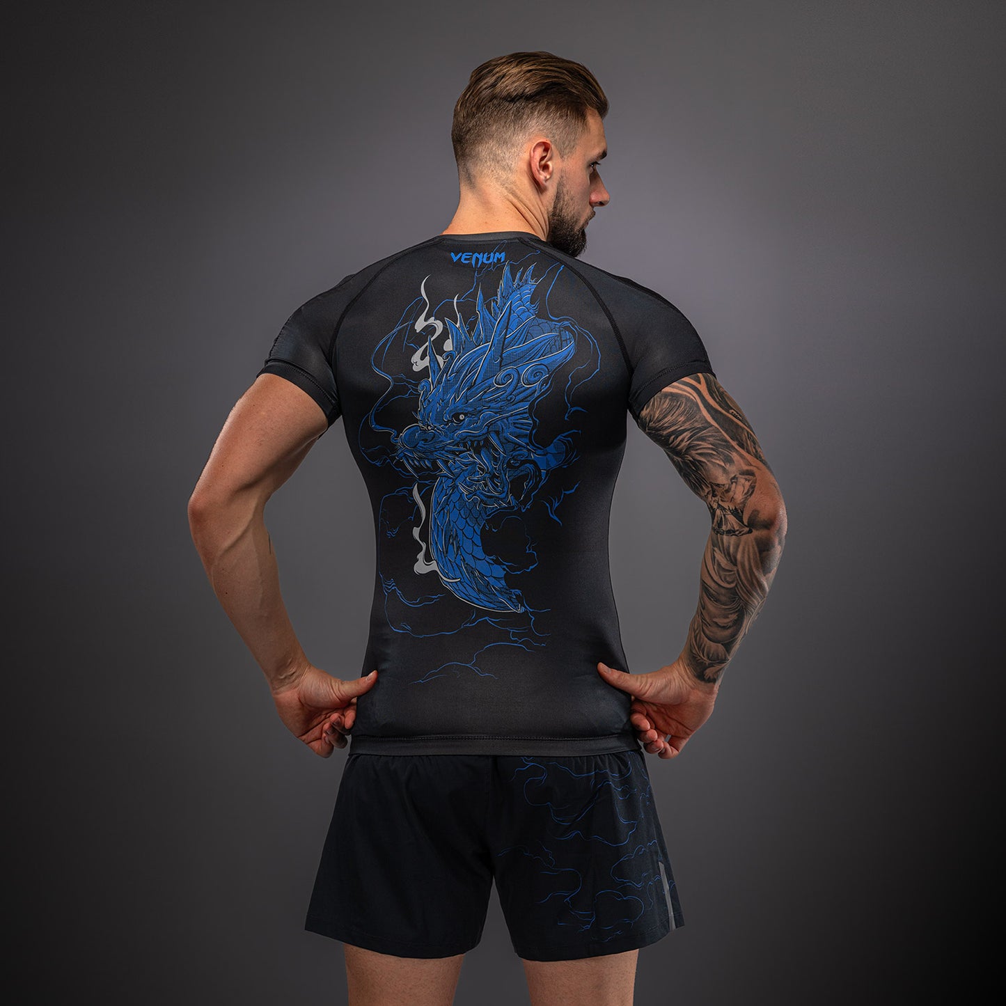 Venum Thunder Dragon Rashguard a Maniche Corte – Nero/Blu Reale