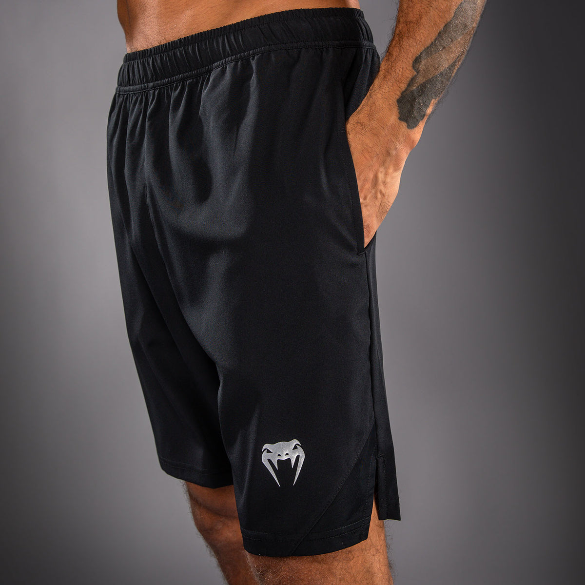 Venum Contender Shorts da allenamento - Nero/Argento