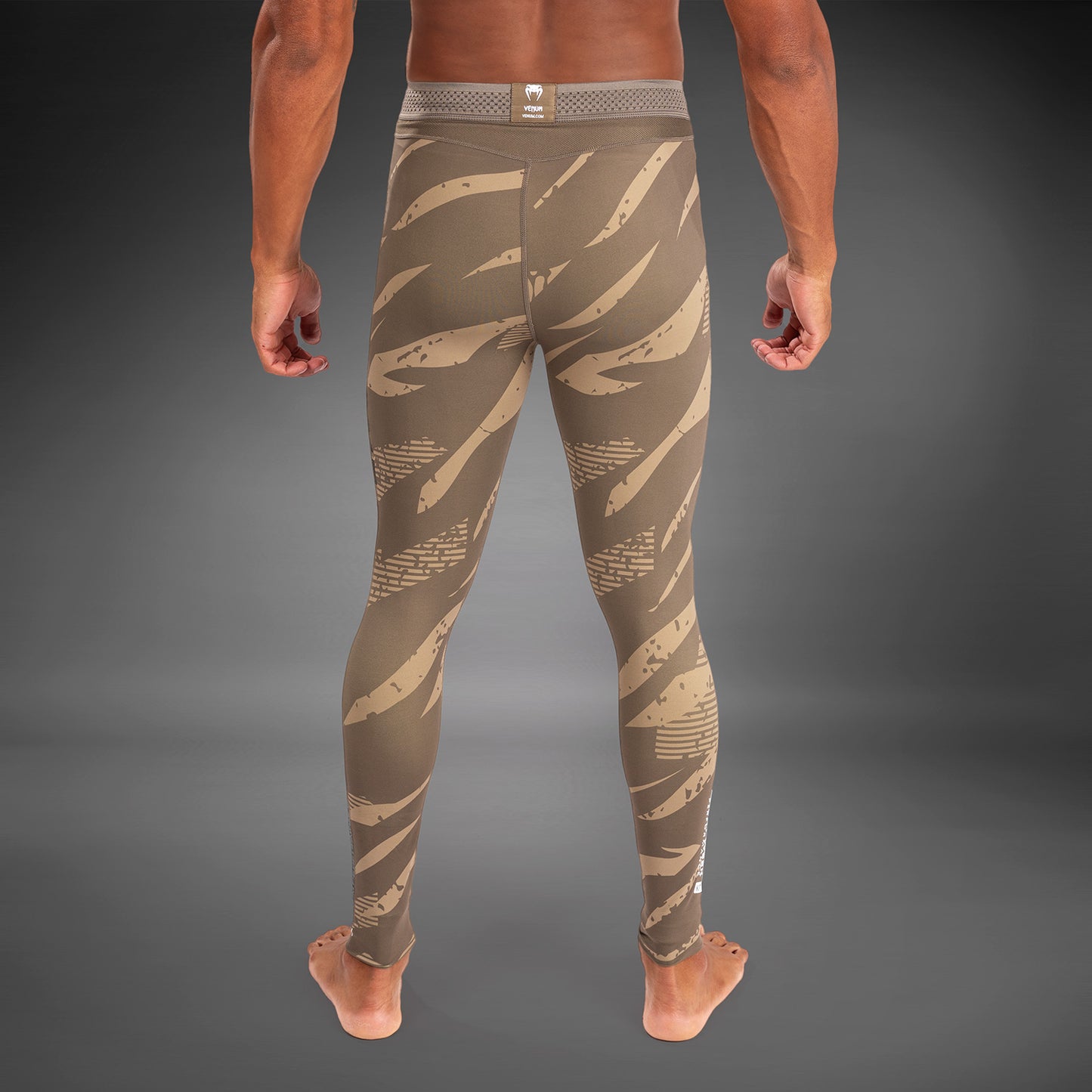 UFC Adrenaline by Venum Fight Week performance Pantaloni A Compressione - Desert Camo