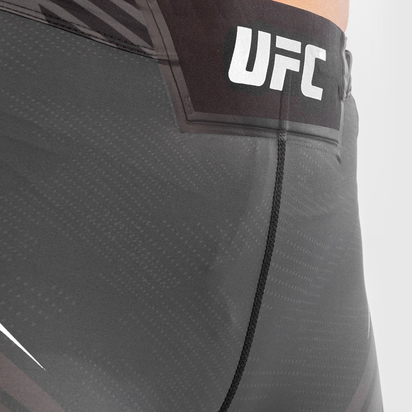 Pantaloncini da Vale Tudo Donna UFC Venum Authentic Fight Night - Vestibilità Lunga - Nero