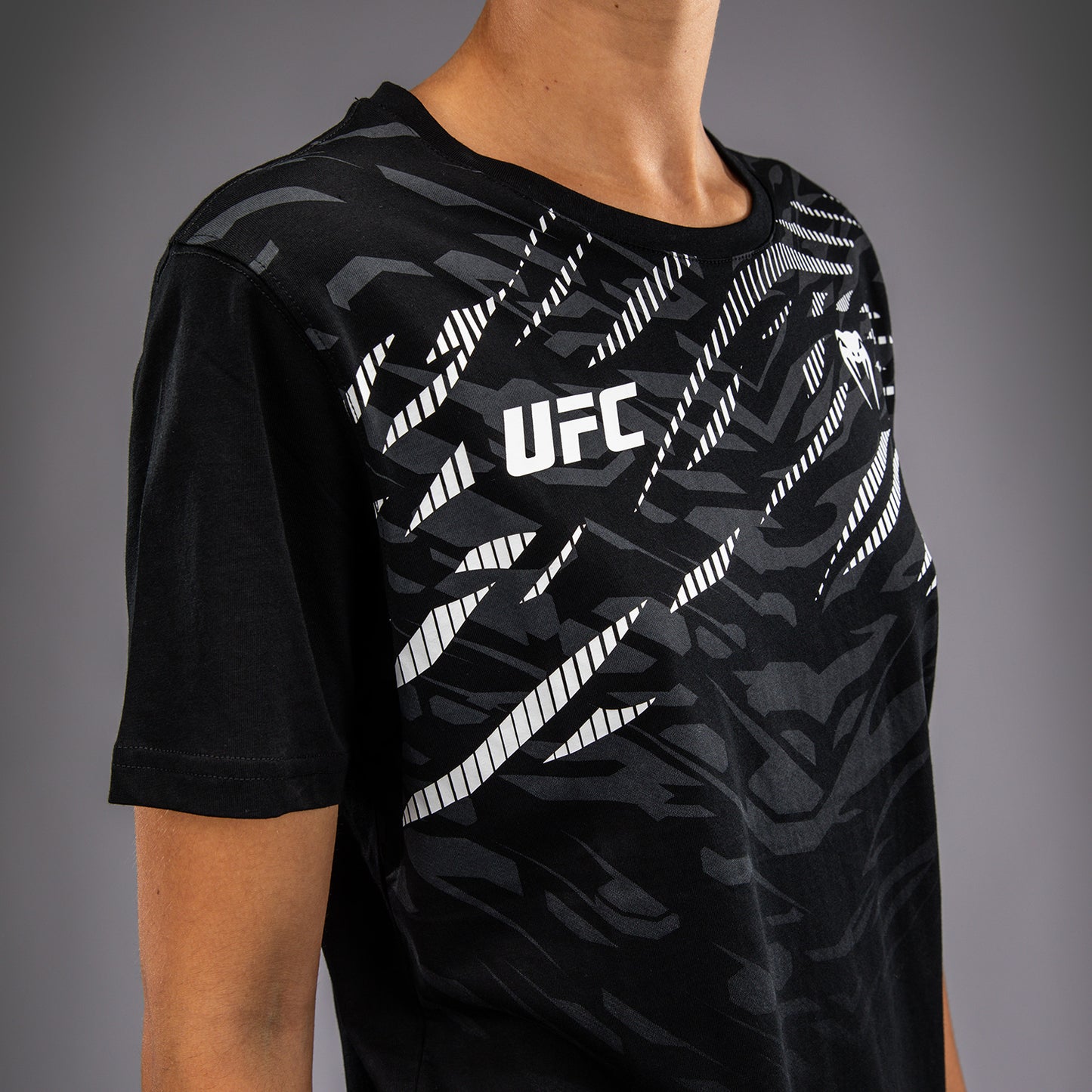 UFC Fusion by Venum Replica Maglietta a Manica Corta per Donna - Nero