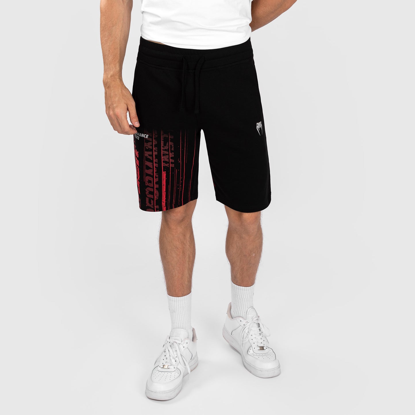 UFC Venum Performance Institute 2.0 Pantaloncini in Cotone per Uomo - Nero/Rosso