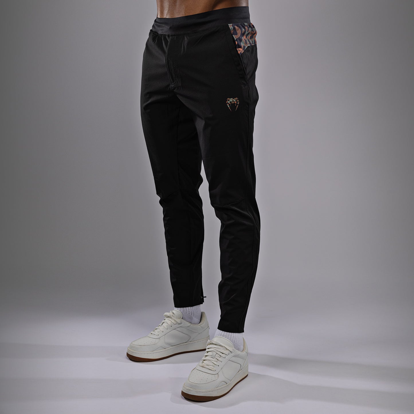 Venum Jungle Ops Joggers da uomo - Nero/Canyon Camo