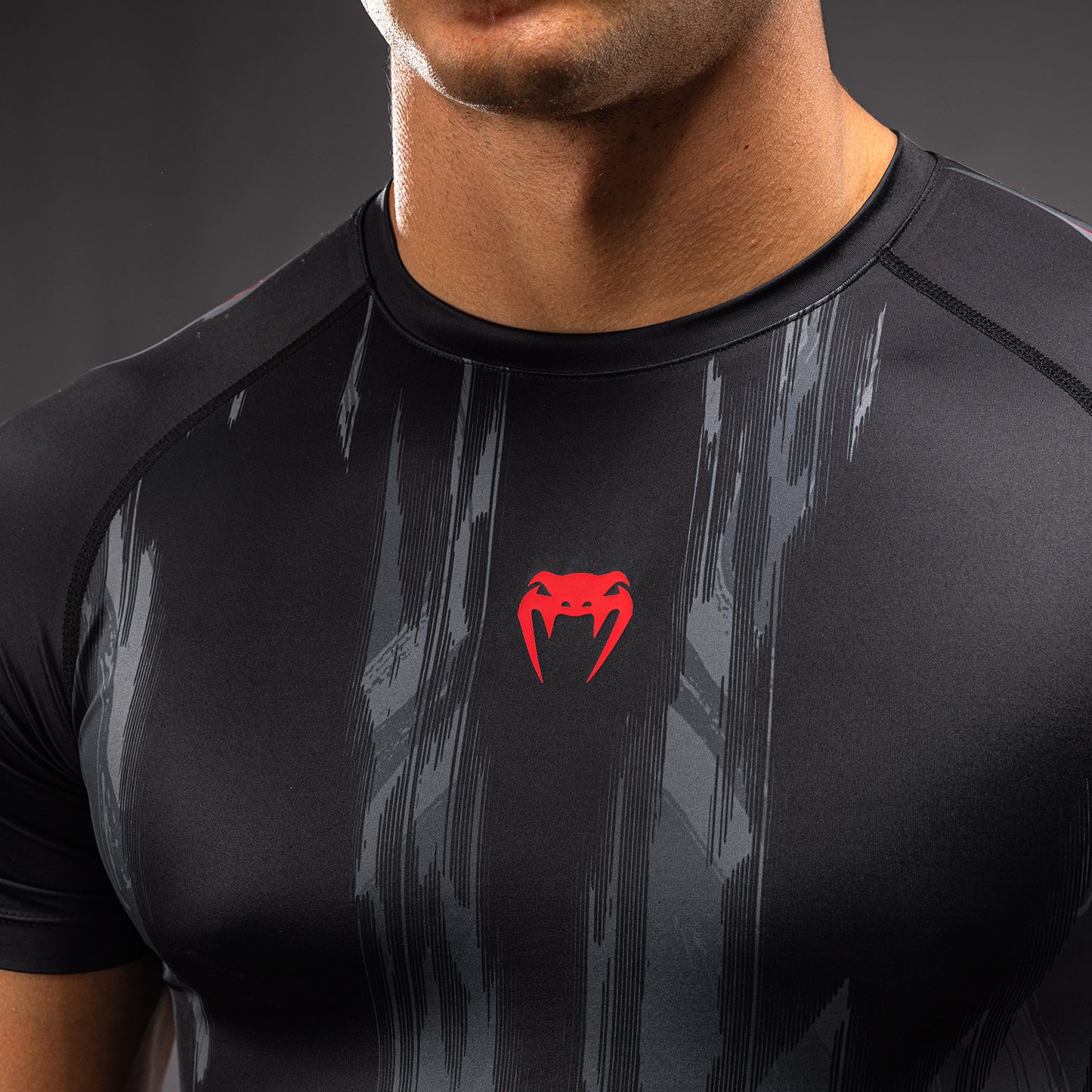 Venum Demon Rashguard a Maniche Corte - Nero/Grigio