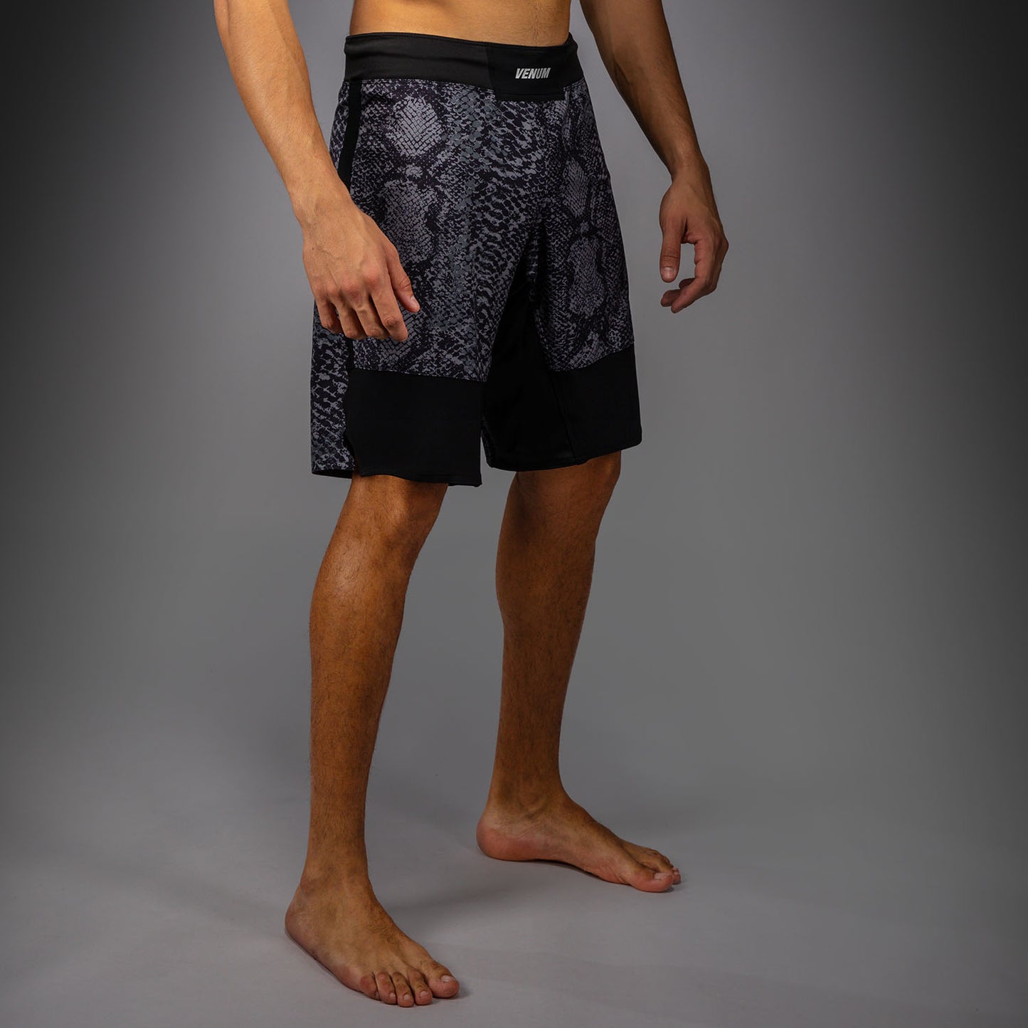 Venum G-Fit Scales Pantaloncini da Combattimento – Nero/Grigio Carbone