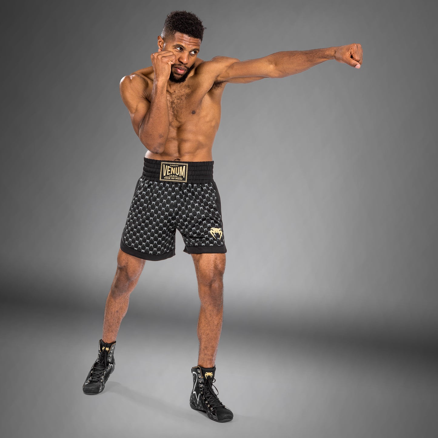 Pantaloncini da boxe Monogram Venum - neri
