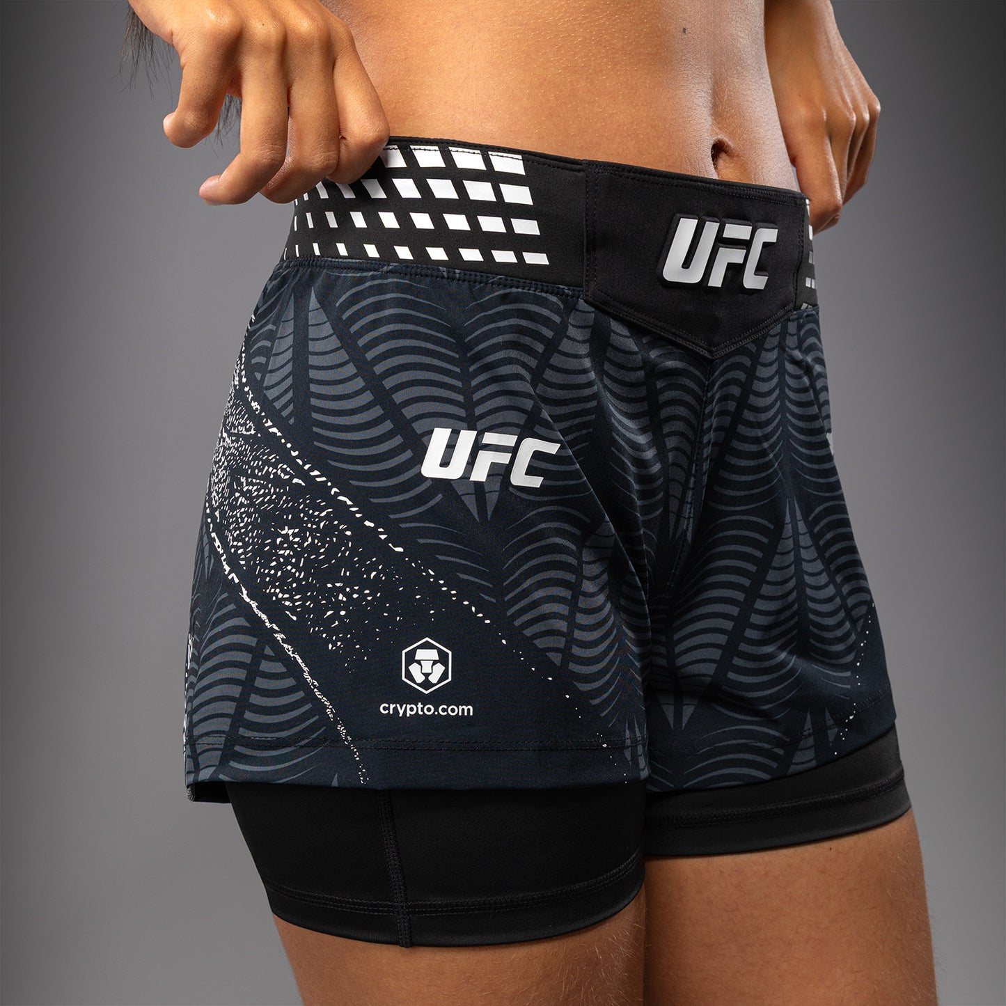 UFC Zenith by Venum Authentic Fight Night Pantaloncini da combattimento Fit corto Donna Personalizzato - Nero