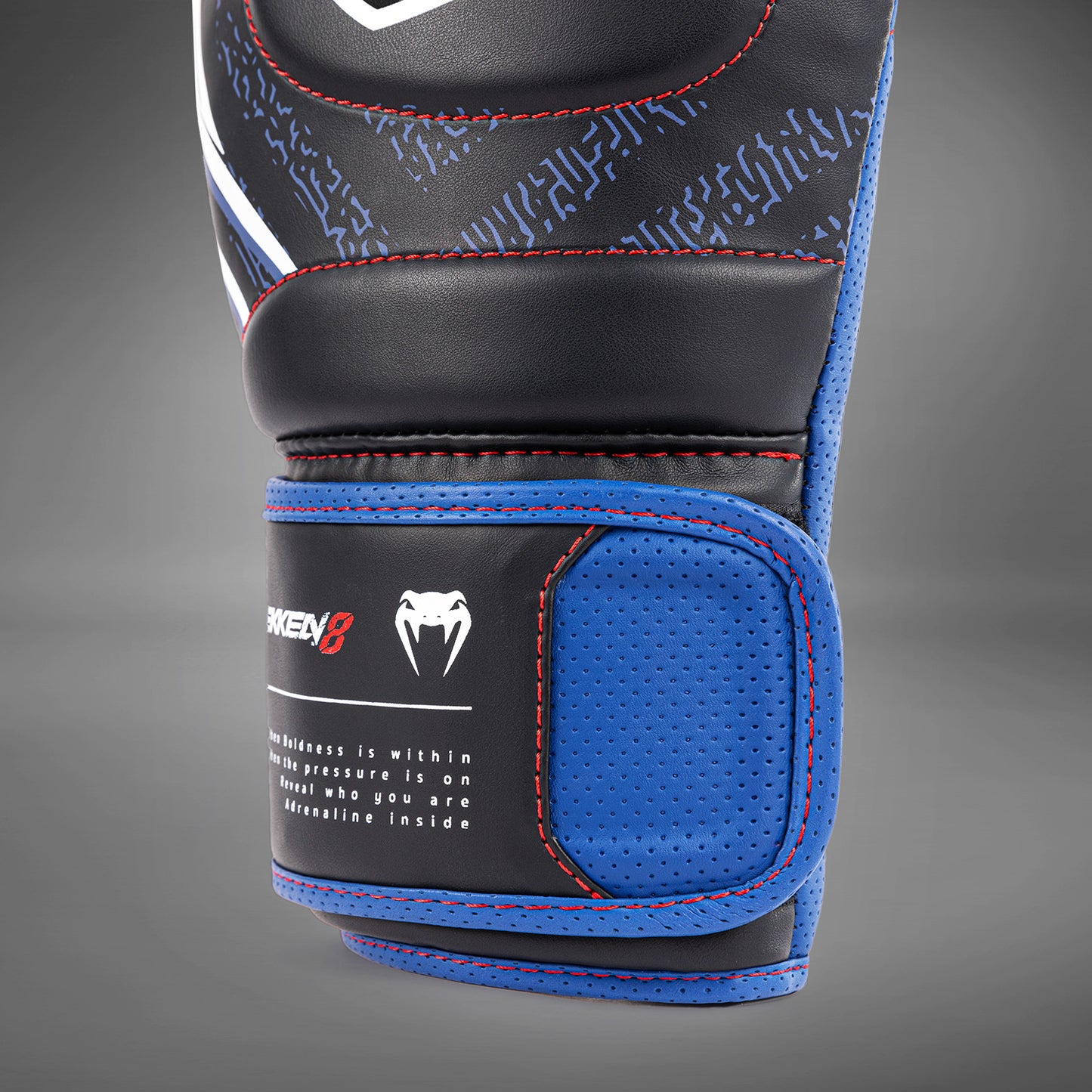 Venum x TEKKEN 8 - Jin Kazama Guanti da Boxe - Blu/Nero/Bianco