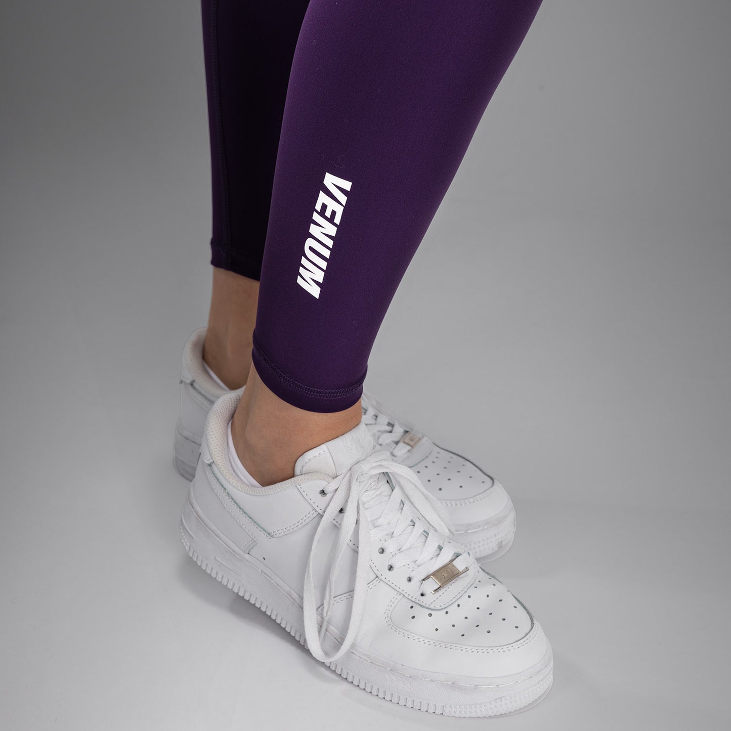 Venum Essential Leggings da Donna - Viola Scuro