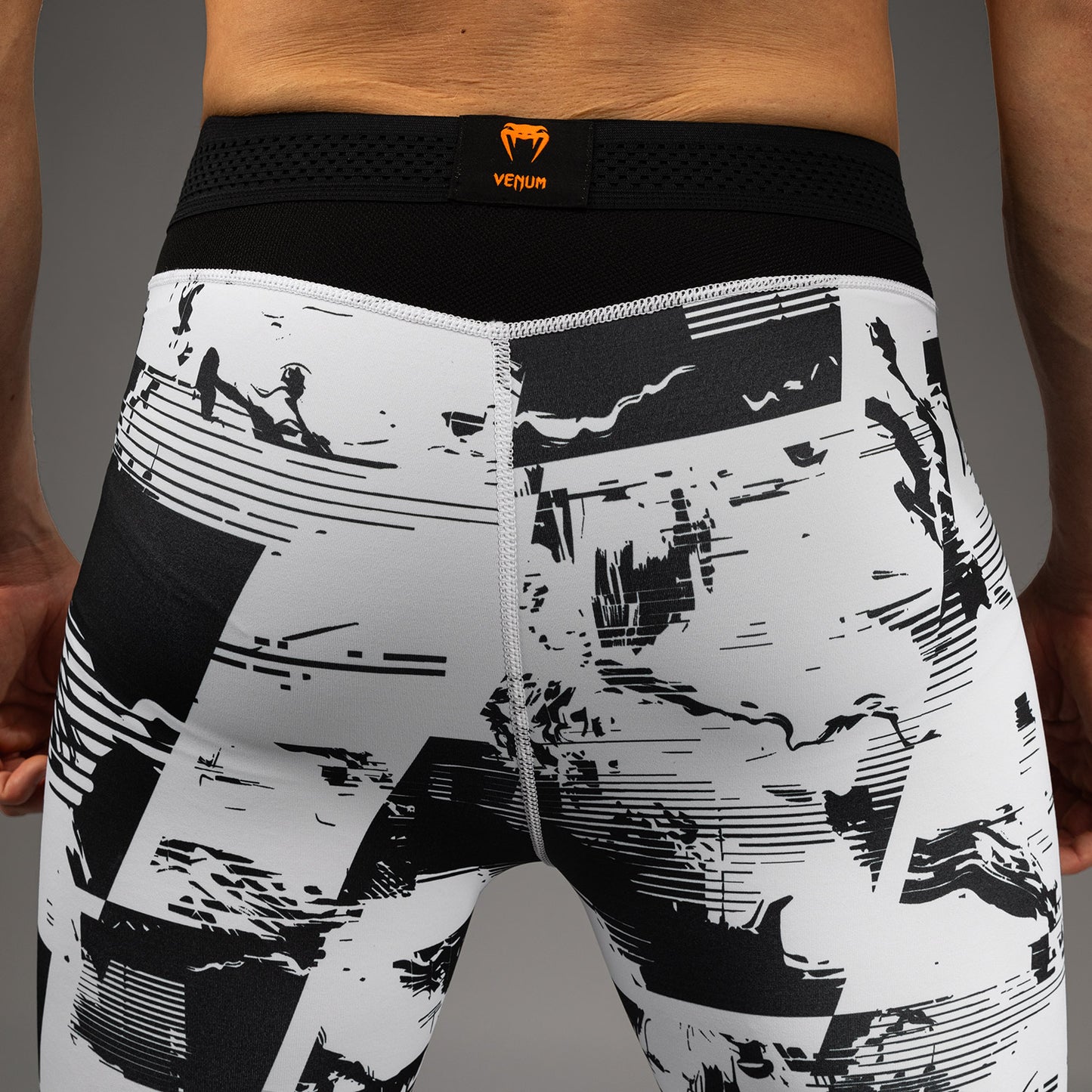 UFC Zenith by Venum Authentic Fight Week Leggings Performance Uomo - Bianco