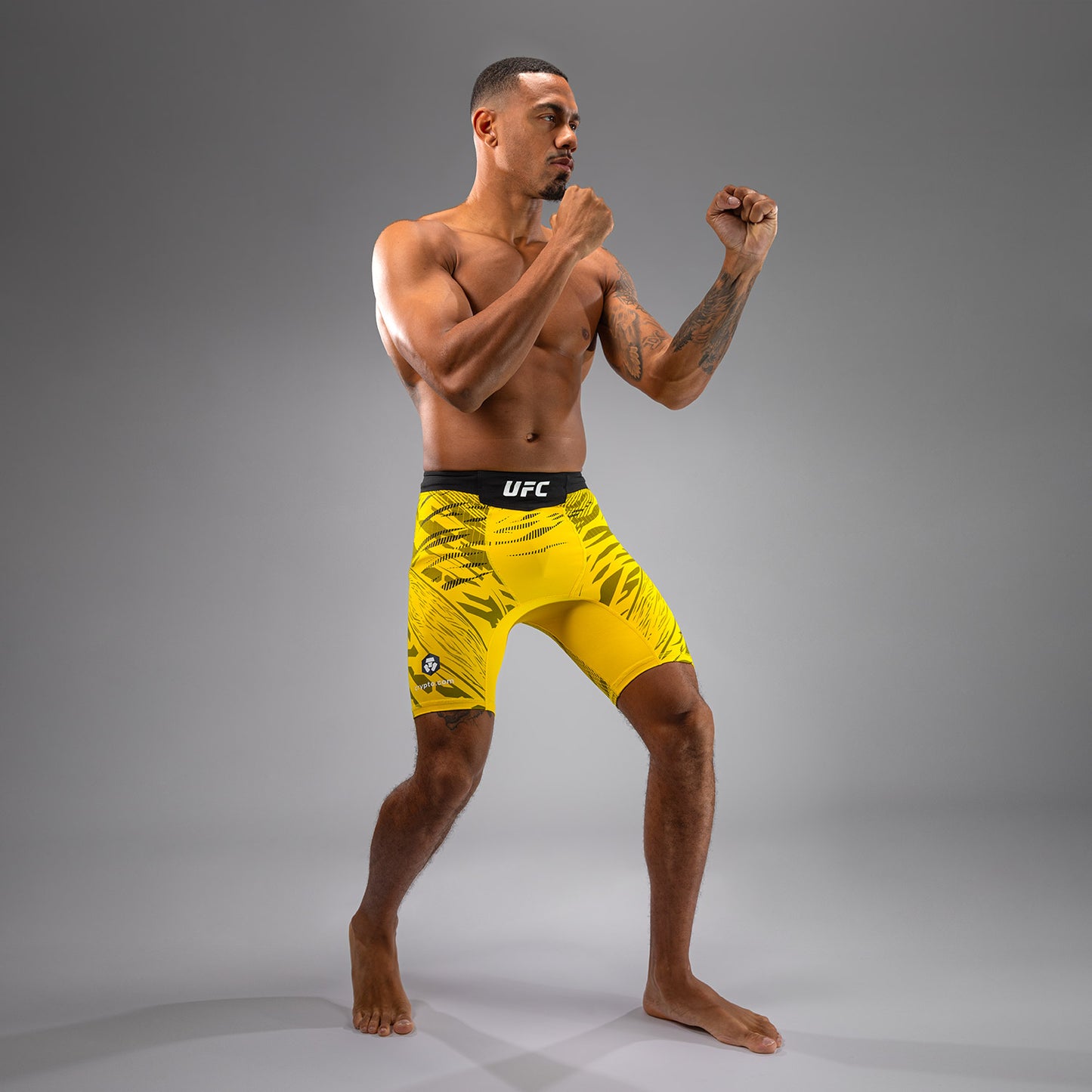 UFC Fusion by Venum Authentic Fight Night Vale Tudo Shorts per Uomo - Giallo