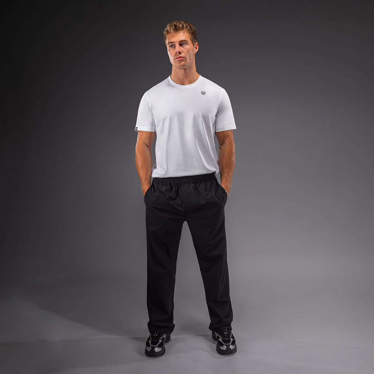 Venum Essential Woven Straight Pantaloni dritti - Nero