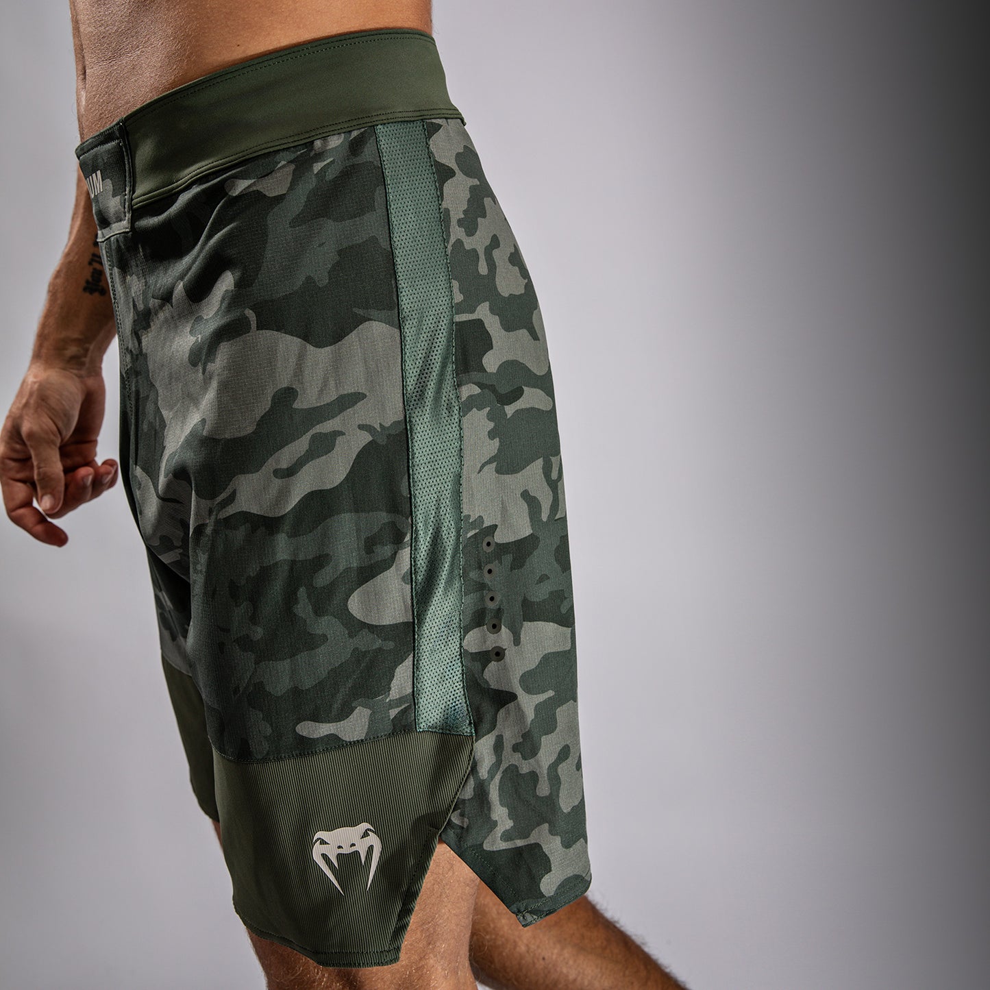 Venum G-Fit Air Pantaloncini da Combattimento - Camo Esercito