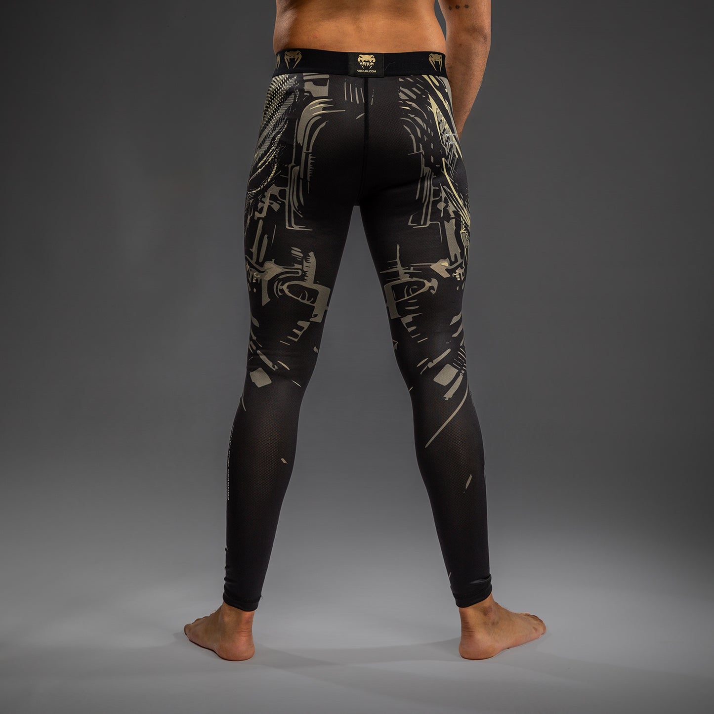 Venum Invader Spats - Nero/Sabbia